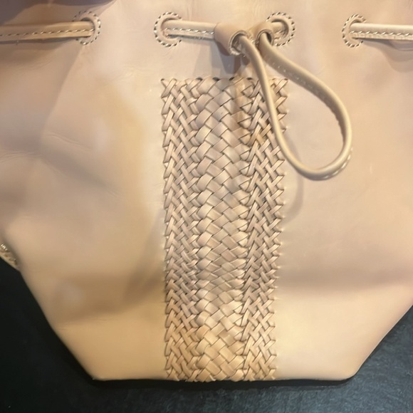 NWT The Sak Ivy Natural Naked Vachetta Leather Drawstring Bucket Bag - Picture 7 of 9